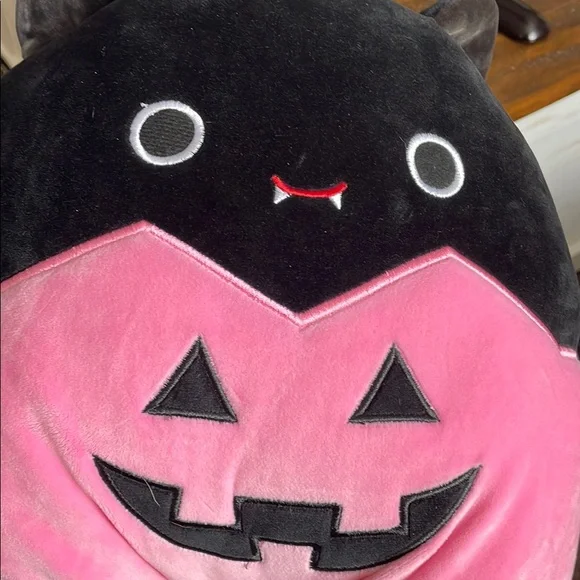 NWT Emily the Bat Squishmallows - Picture 5 of 5